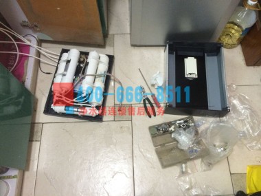 净水设备专家热线，专业咨询，畅享健康生活无忧