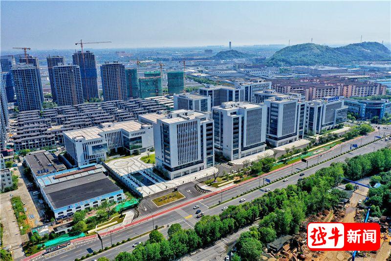 绍兴环保管家助力企业绿色转型，共建生态宜居城市,随着我国经济的迅猛发展，环境保护问题逐渐成为焦点，绍兴，这座历史悠久的江南水乡，近年来在绿色发展道路上硕果累累，尽管环保压力依旧巨大，企业面临环保法规日益严格、环保技术不断更新的挑战，正是在这样的背景下，绍兴环保管家技术咨询应运而生，致力于为当地企业提供全面、专业的环保服务，助力企业实现绿色发展，共同打造宜居的生态城市。,绍兴环保管家技术咨询,技术咨询,第1张