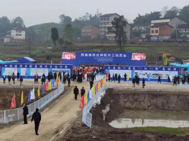 大竹消防技术咨询助力企业构建坚实安全壁垒,随着我国经济的飞速发展，各行各业对消防安全的需求不断攀升，作为一家专业化的消防安全服务机构，大竹消防技术咨询始终紧跟时代步伐，致力于为各类企业提供全方位的消防技术咨询，助力企业构建坚固的消防安全防线，本文将深入剖析大竹消防技术咨询的服务范围、独特优势以及在实际操作中的经典案例。,大竹消防技术咨询,技术咨询,第1张