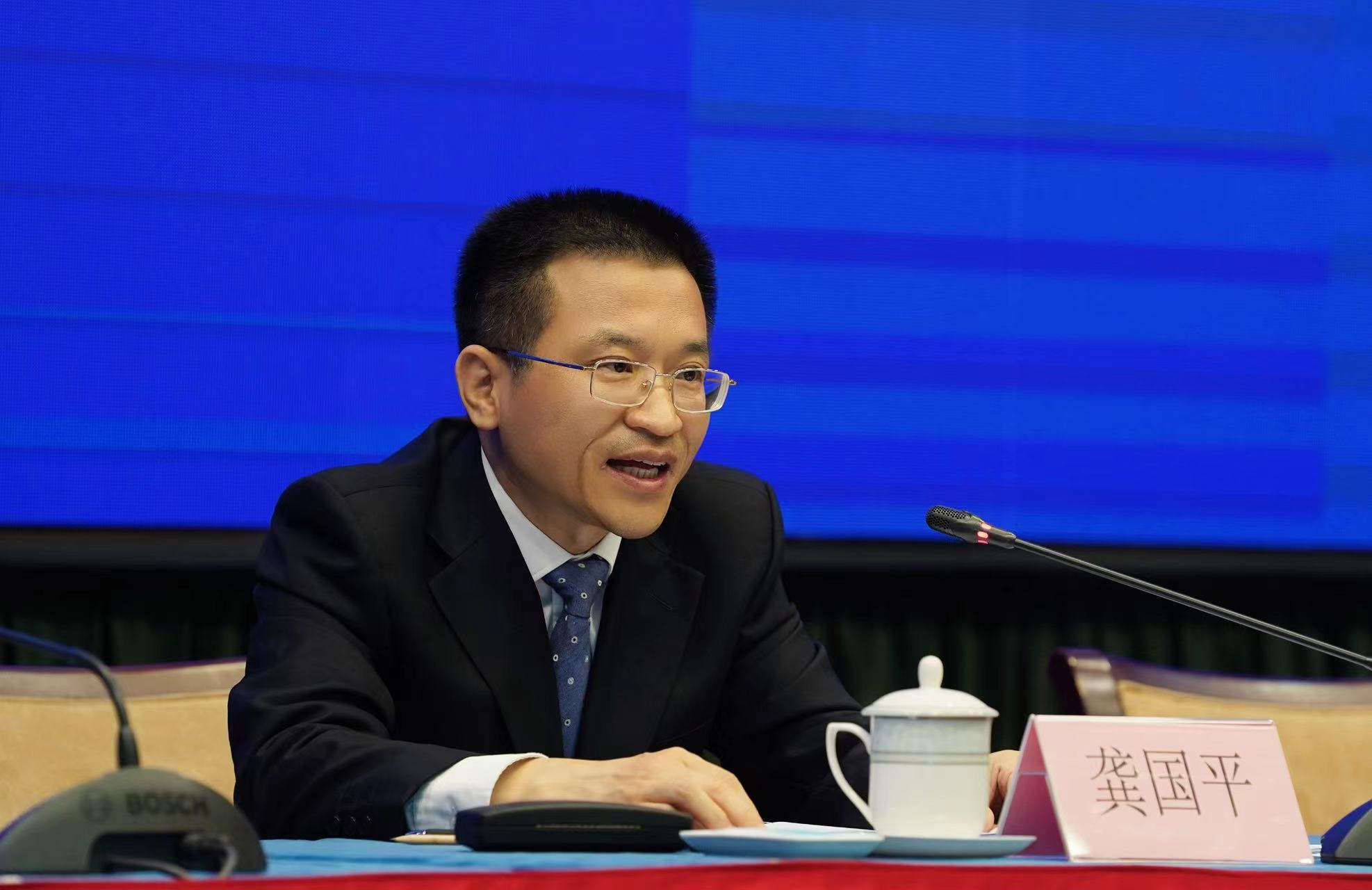 创新引领，广东技术咨询有限公司助力企业转型升级新篇章,在我国的快速经济发展大潮中，企业面临着愈发激烈的竞争环境，为了在竞争中独树一帜，企业必须不断追求技术创新、管理革新和模式创新，广东技术咨询有限公司（以下简称广东技术），作为一家专注于为企业提供全方位技术咨询服务的专业机构，凭借其以创新为驱动的经营理念，助力众多企业实现转型升级。,广东技术咨询有限公司,技术咨询,技术咨询服务,技术咨询有限公司,第1张
